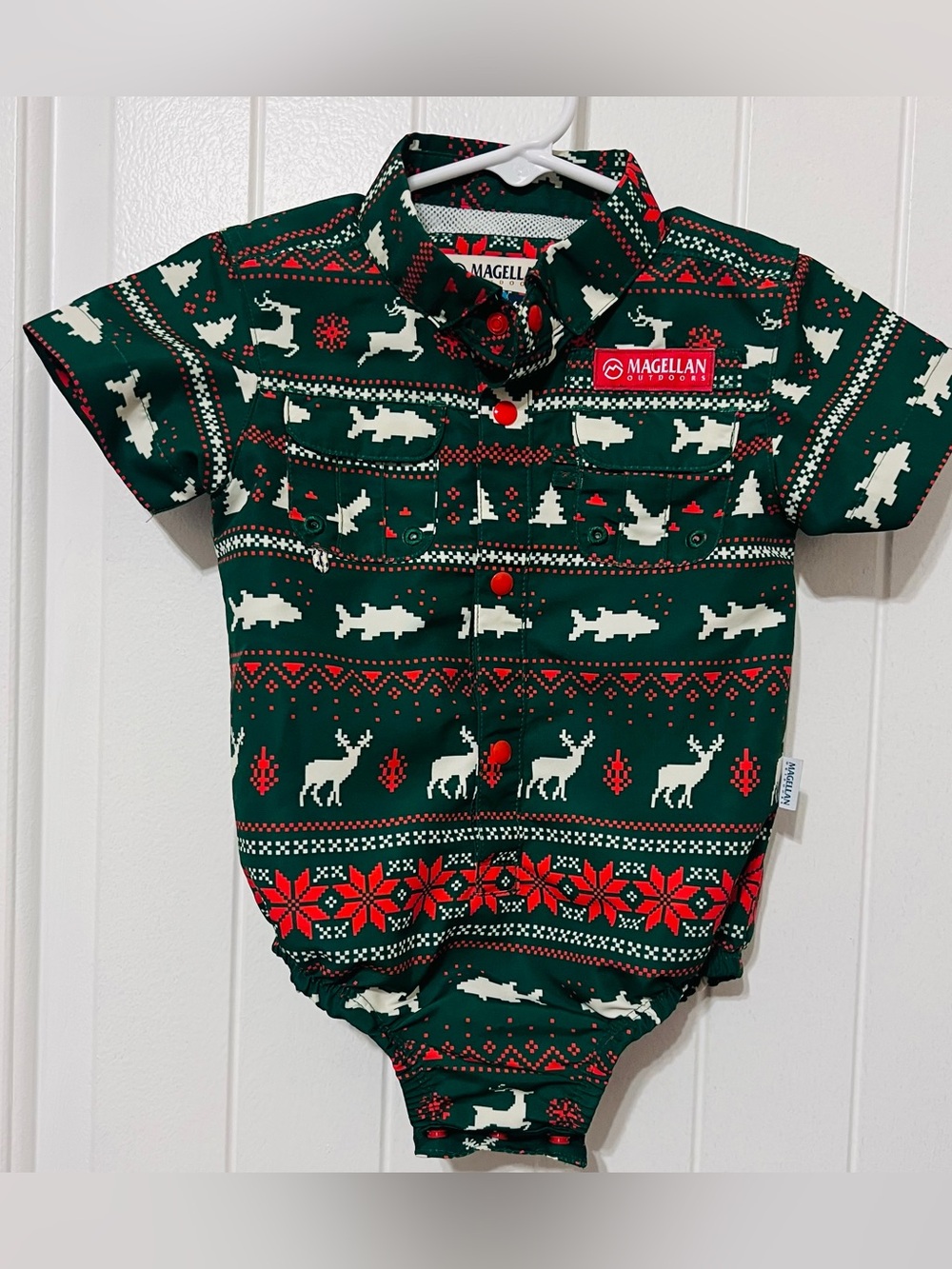 Magellan Outdoors 6-9 Months Short Sleeve Holiday Fishing One Piece W/Snaps